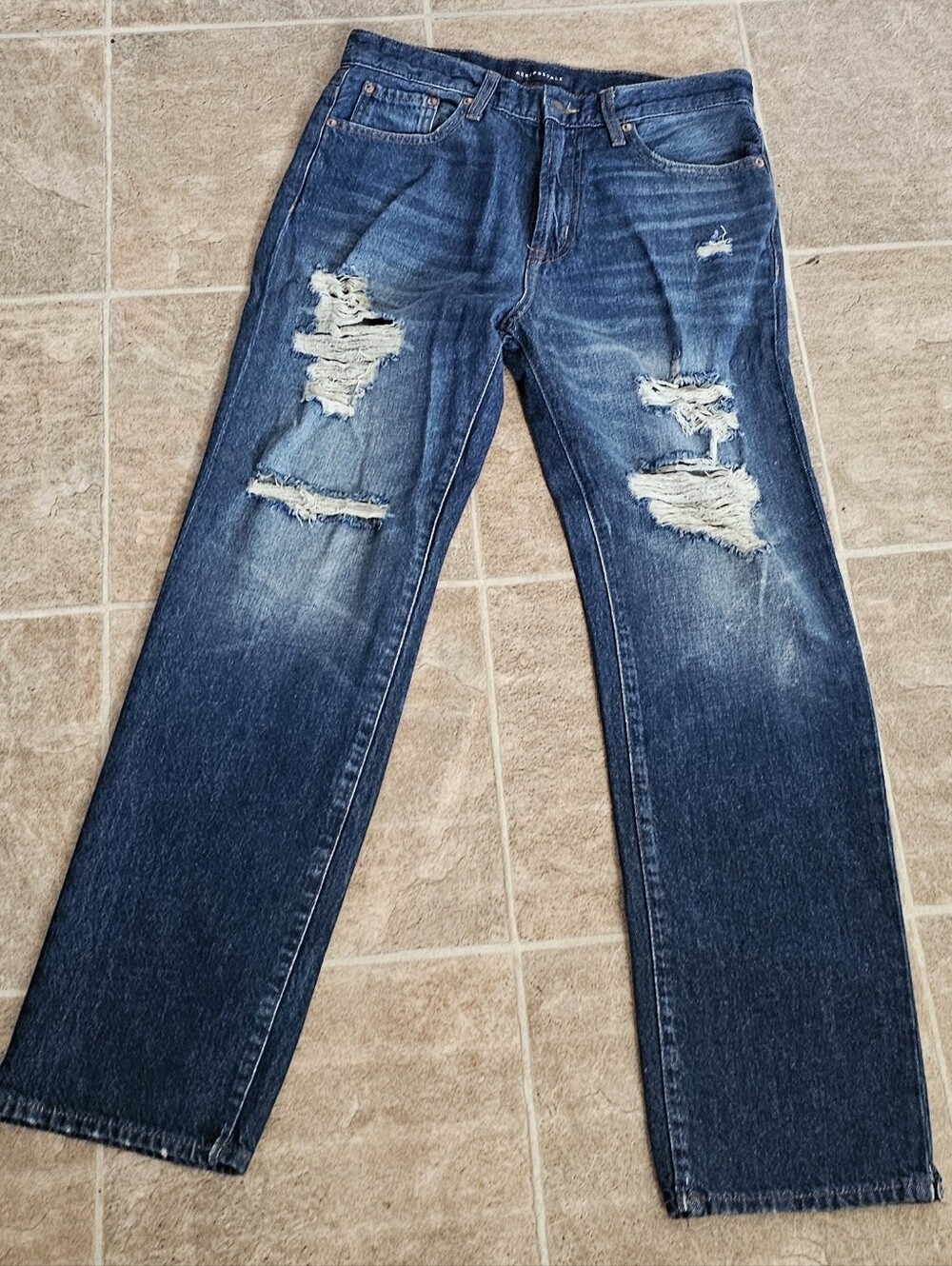 Aeropostale Men's Dark Blue Ripped Straight Jeans